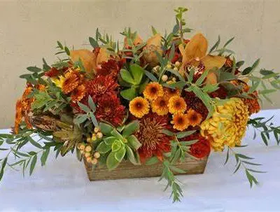 Ticket: Snip & Sip Thanksgiving Centerpiece! 2024/11/24 -